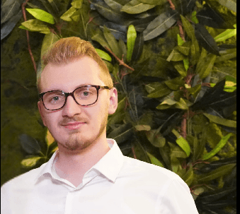 Sead Mustafa Pakufi Mentor